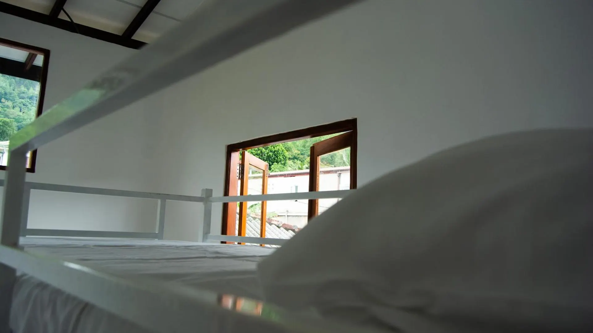 بيت شباب Diamond Shine Hostal And Bunk Beds كاندي